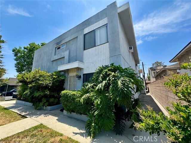 Building Photo - 1341 N Keystone St