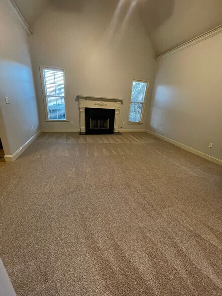 Building Photo - 217 Lacey Ave