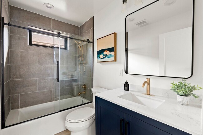 Building Photo - Stunning brand new construction, modern lu...