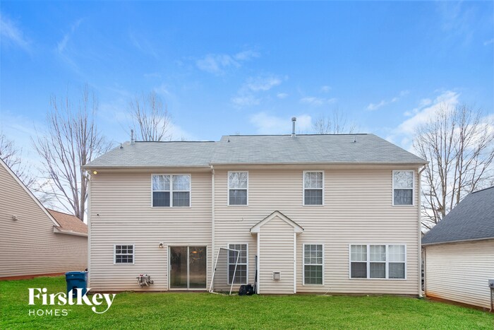 Building Photo - 1215 Oakdale Commons Ct