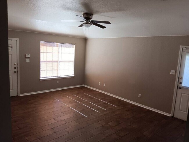 Building Photo - 3105 Denia Ct