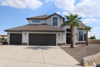 Building Photo - 376 Emerald Park Dr