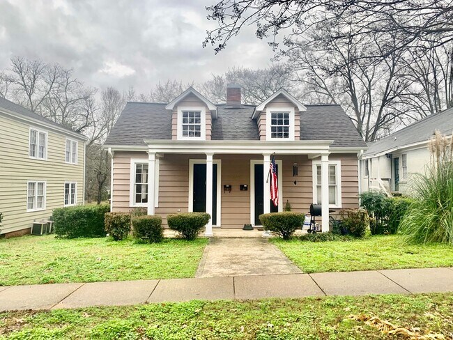 Building Photo - 405 N Madison St