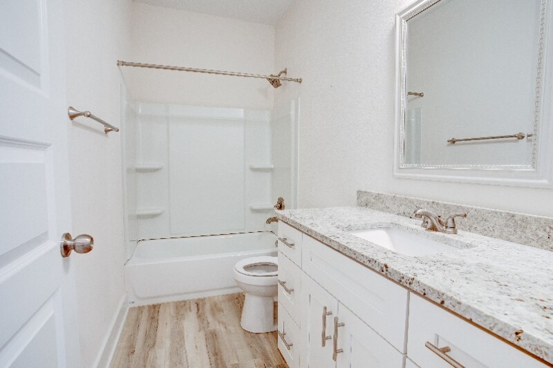 Building Photo - 1756 Thomas St