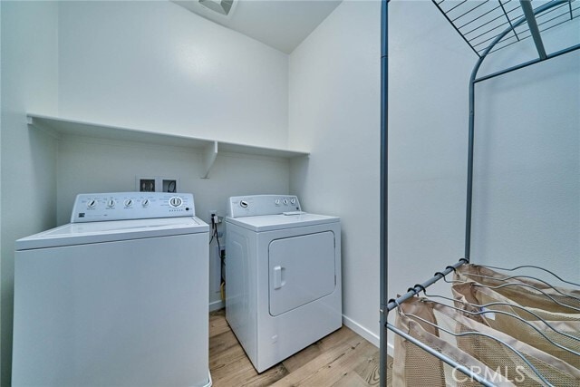 Building Photo - 35879 Landon Ln
