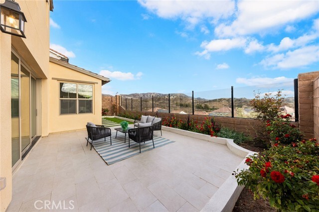 Building Photo - 206 Collino