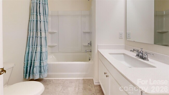 Building Photo - 761 Earhart St NW