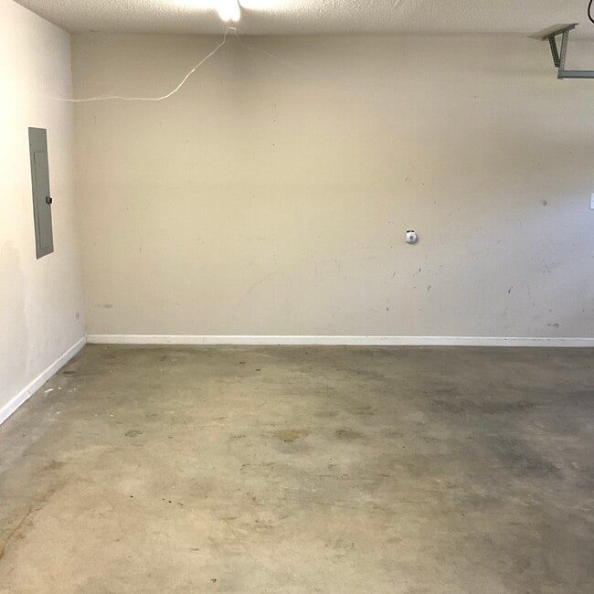 Building Photo - Home with 3 Bedrooms, 2 Baths with 2 Car G...