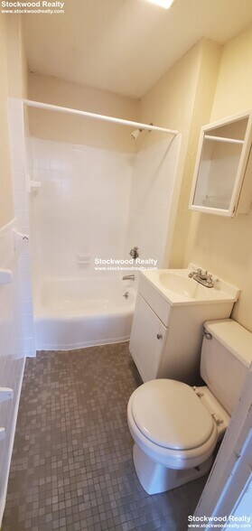 Building Photo - 23 S Huntington Ave