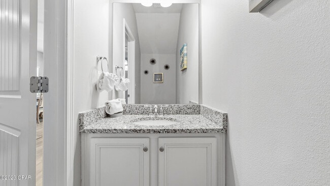 Building Photo - 7450 Shadow Lake Dr