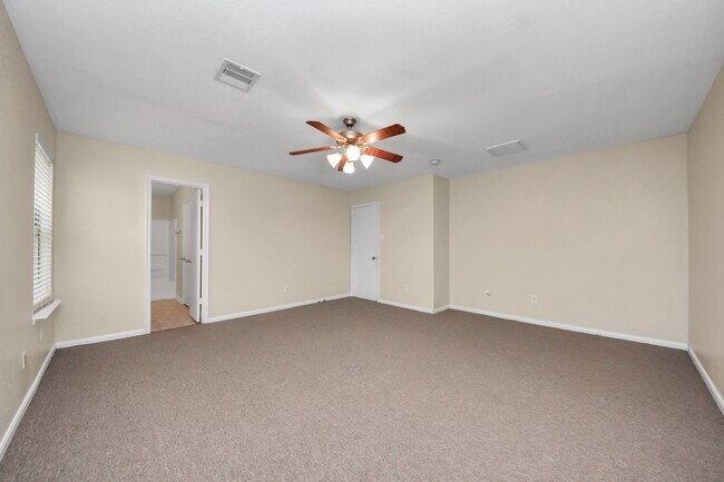 Building Photo - 8127 Tassel Field Ln