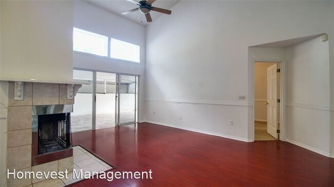 Building Photo - 913 Red Dandy Dr