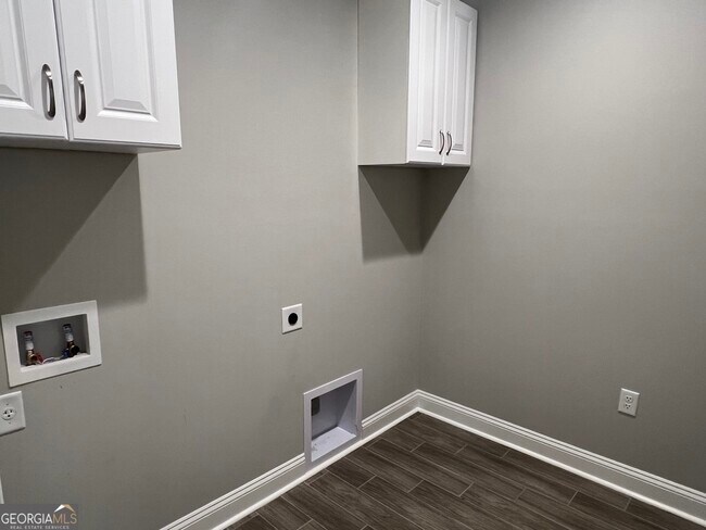 Building Photo - 102 Richard Lee Dr