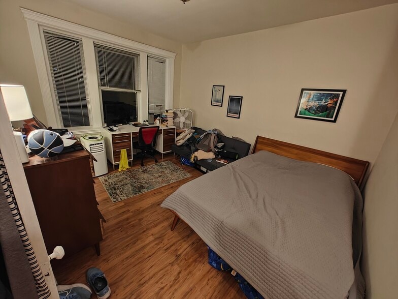 Building Photo - 38 Hemenway St