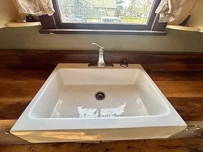 Building Photo - Funky & Cozy Missoula Home w/ Fenced Yard + Garage