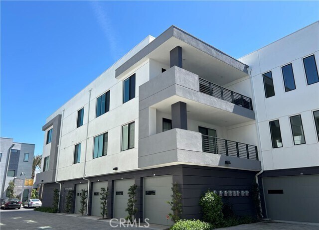 Building Photo - 16450 Veterans Wy