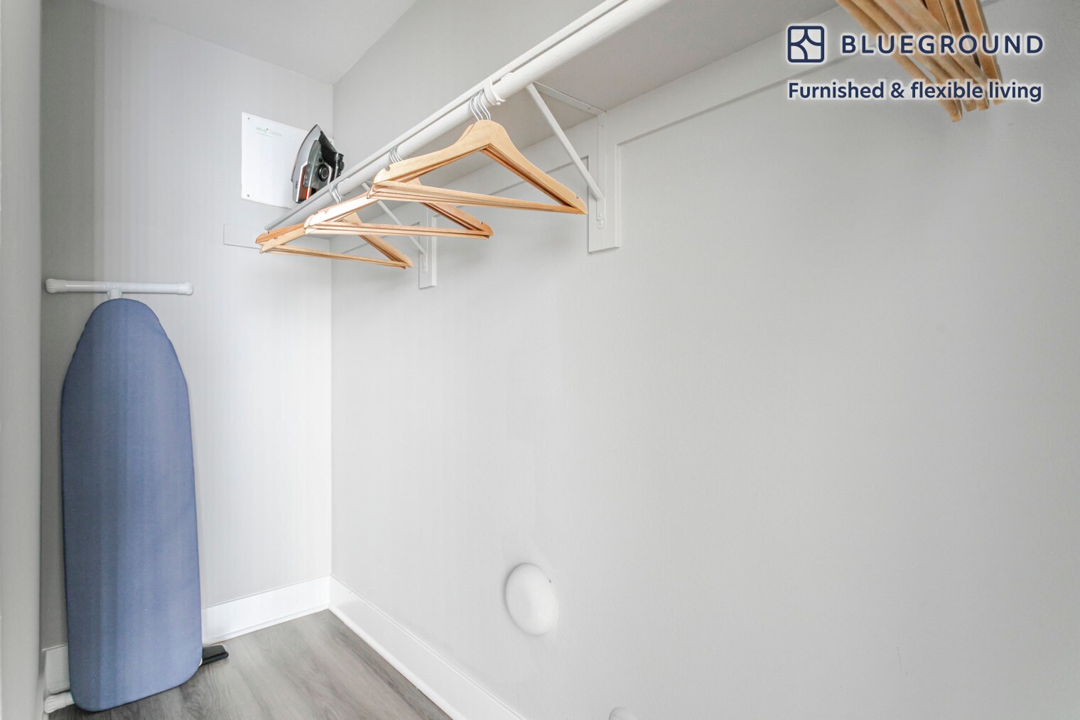 Building Photo - 5535 Westlawn Ave