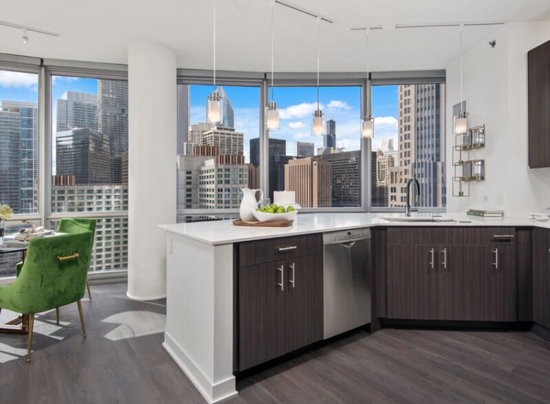 Building Photo - 460 North Park