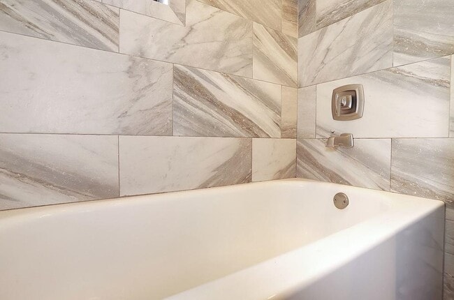 Building Photo - 100 Prospect St