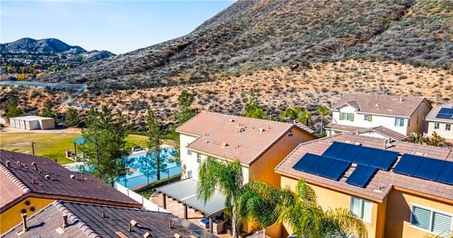 Building Photo - 34213 Parkside Dr