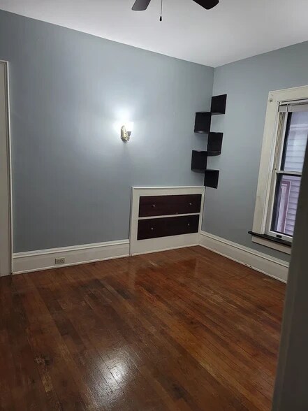 Bedroom #1 - 446 W 7th St