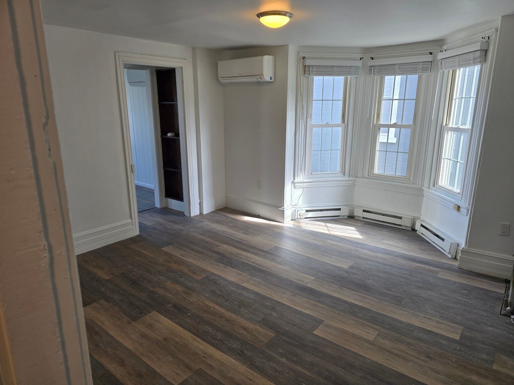 Building Photo - 362 1st Ave