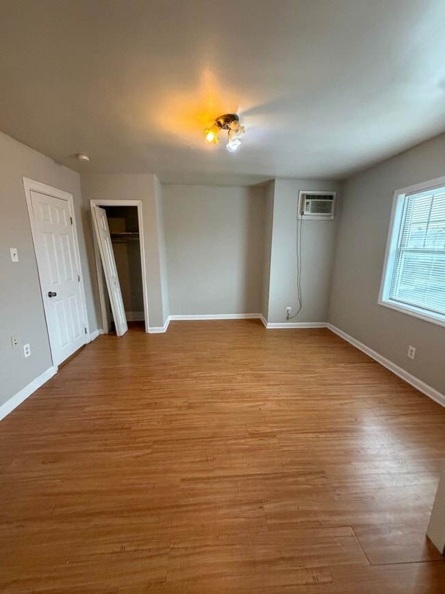 Building Photo - 2655 S 66th St