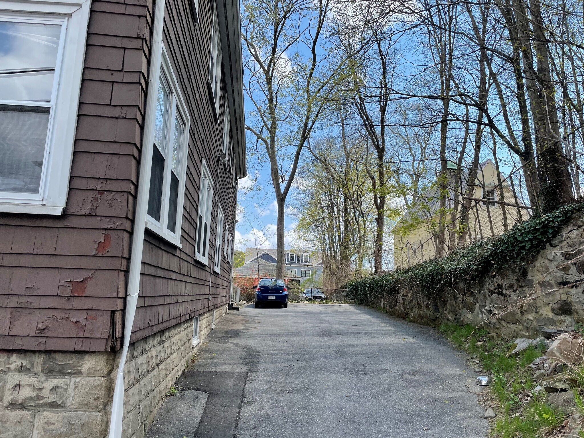 Driveway Parking - 35 Dickinson Rd