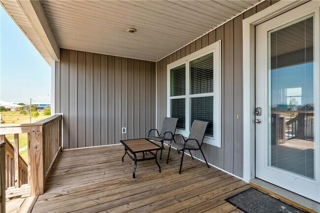 Building Photo - 1913 Cadillac Ave