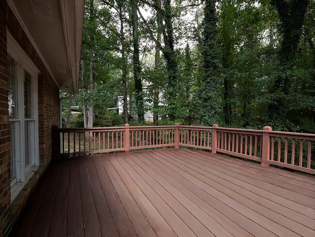 Building Photo - 581 Autumn Ln