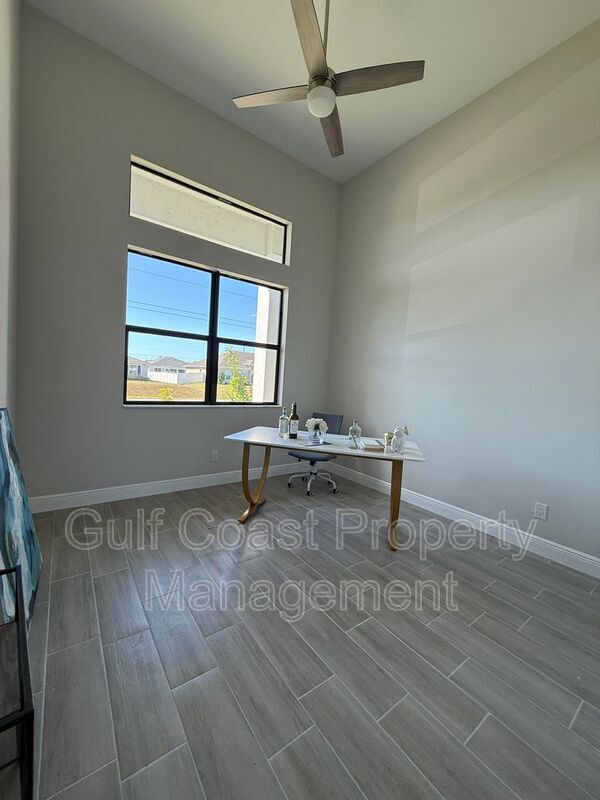 Building Photo - 1229 NE 19th Ave