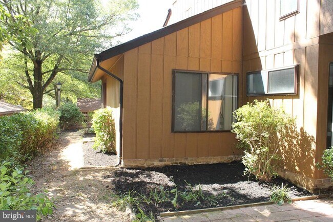 Building Photo - 11922 Escalante Ct