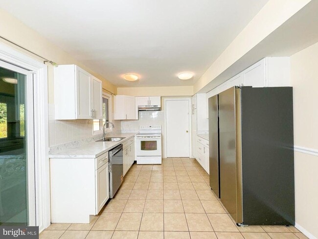 Building Photo - 3418 Medina Ln