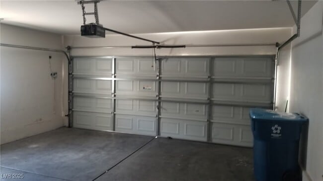 Building Photo - 1008 Monte De Oro Ave