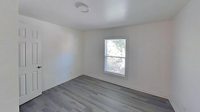 Building Photo - 507 Marianna St