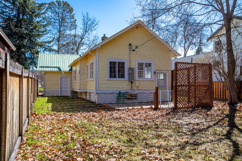 Building Photo - 514 Somers Ave