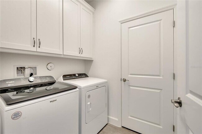 Building Photo - 879 Margaritaville Ave