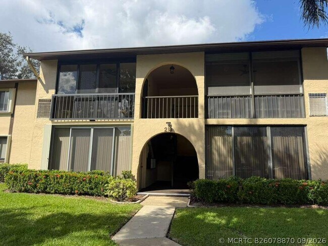 Building Photo - 213 Pine HOV Cir