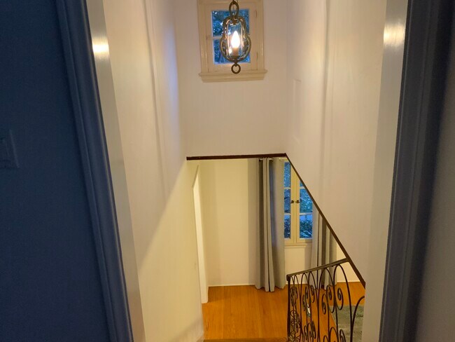 Staircase - 10610 Wellworth Ave