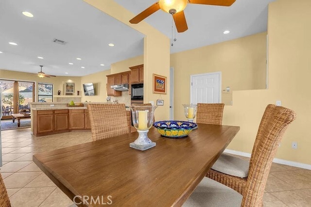 Building Photo - 54052 Avenida Martinez