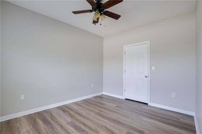 Building Photo - 4333 Dunwoody Park