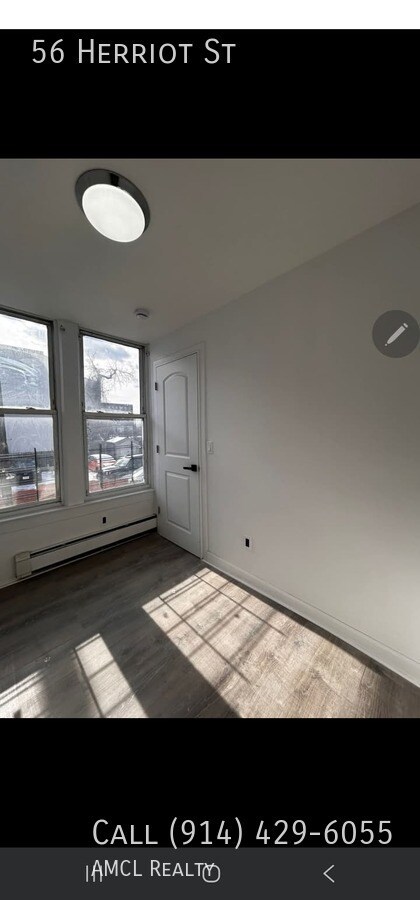 Building Photo - 56 Herriot St