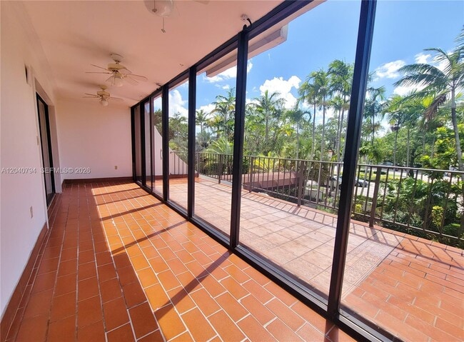 Building Photo - 77 Crandon Blvd