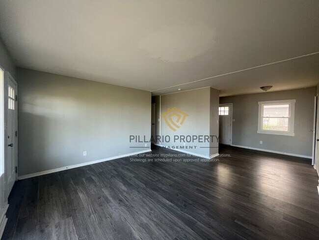 Building Photo - Updated Style Ranch House in Anderson with 3 Bedrooms and 1 Bathroom is Available NOW!