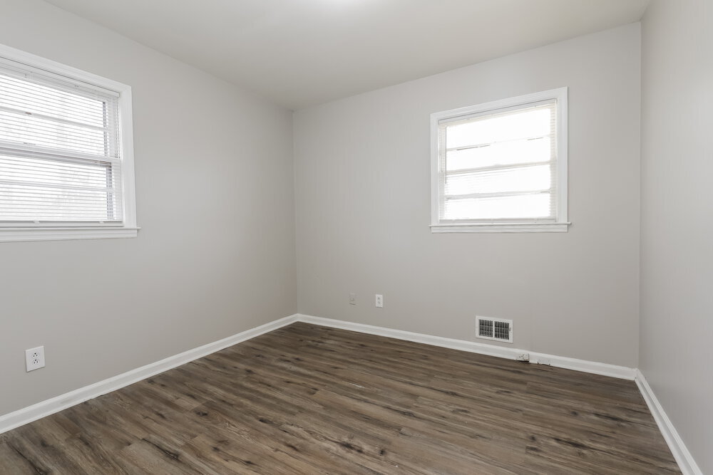 Building Photo - 820 Oakdale Dr