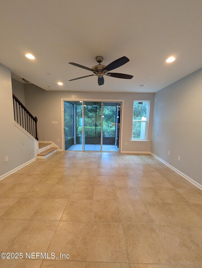 Building Photo - 58 Pindo Palm Dr