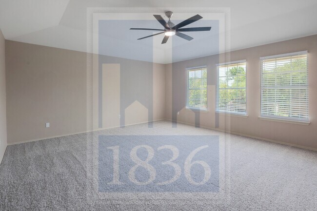 Building Photo - 13210 Vendrell Dr