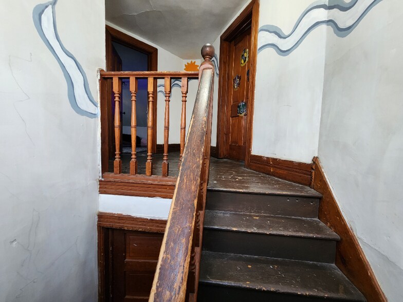 Building Photo - 410 S Parker Dr