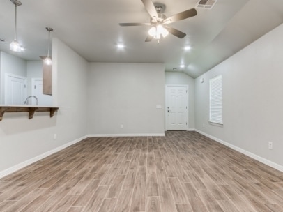 Building Photo - 12945 Willow Villas Dr