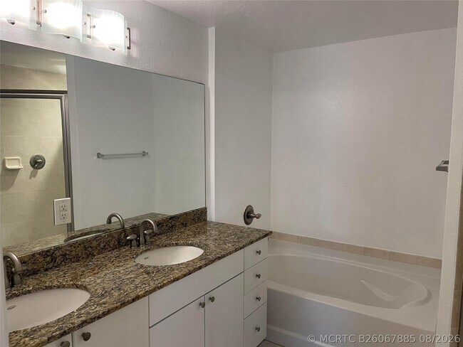 Building Photo - 1830 Radius Dr